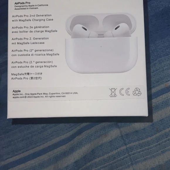 AirPods Pro 2 GenerationWirelessEarbuds with MagSafeChargingCase